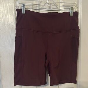 GAIAM NWT OM Highrise Yoga Short